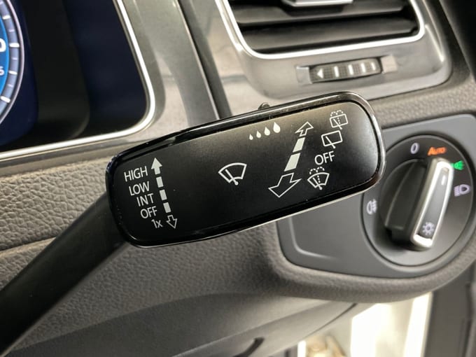 2025 Volkswagen E-golf