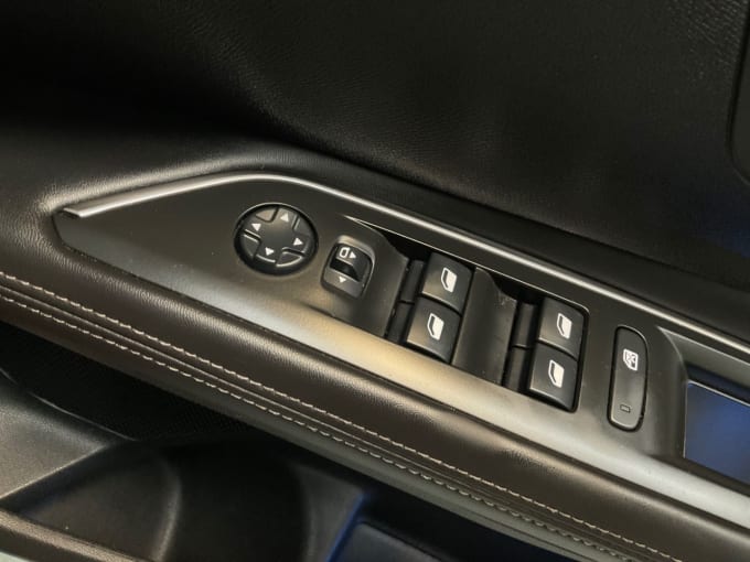 2025 Peugeot 3008