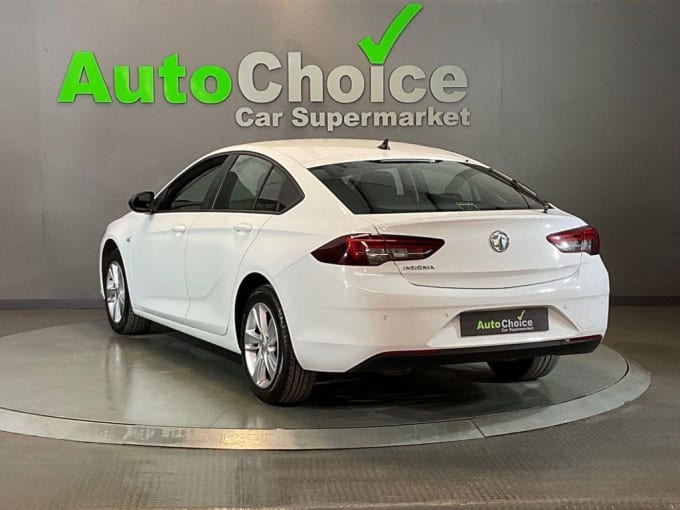 2025 Vauxhall Insignia