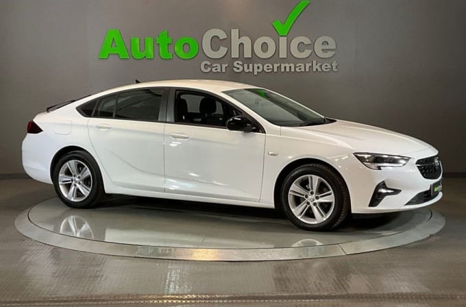 2025 Vauxhall Insignia