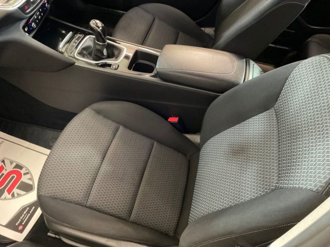 2025 Vauxhall Insignia