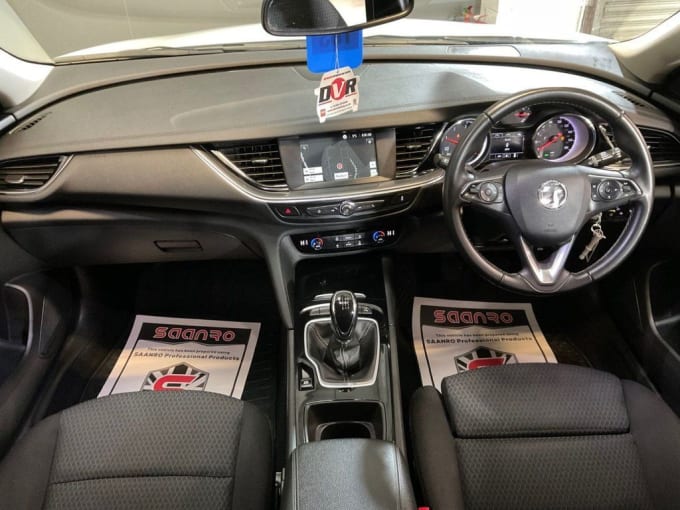 2025 Vauxhall Insignia