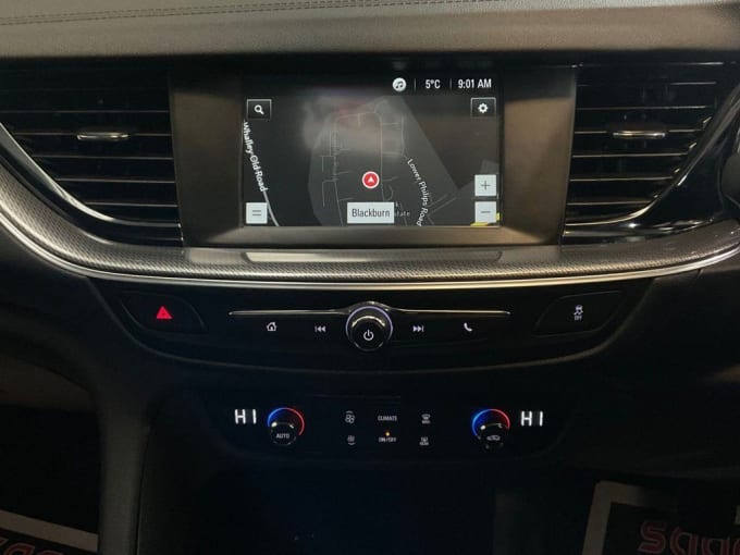 2025 Vauxhall Insignia