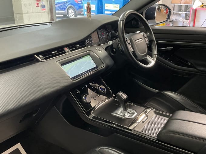 2025 Land Rover Range Rover Evoque