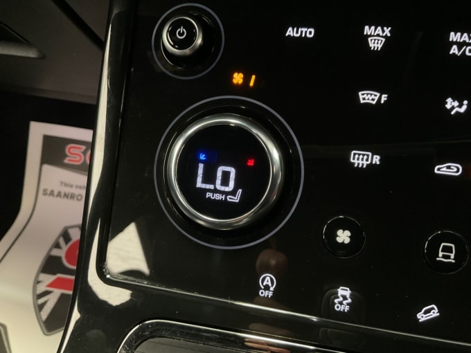 2025 Land Rover Range Rover Evoque