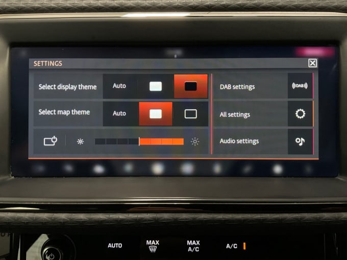 2025 Land Rover Range Rover Evoque