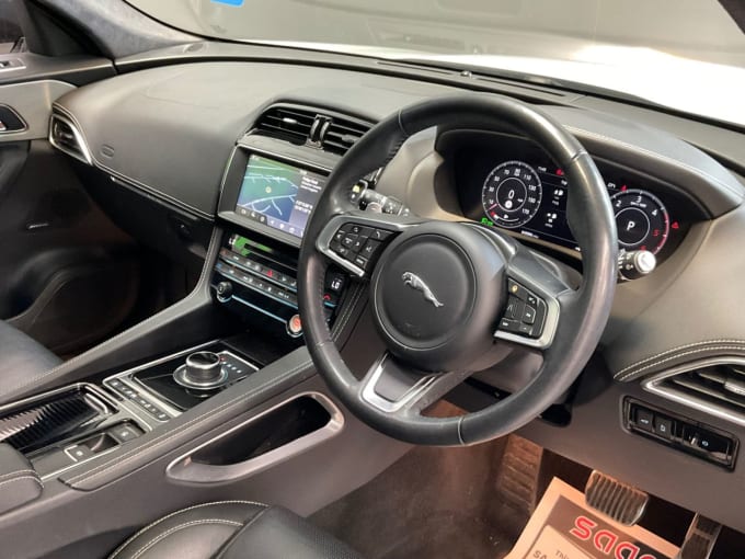 2025 Jaguar F-pace