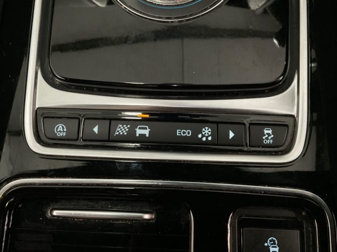 2025 Jaguar F-pace