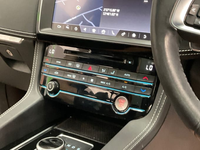 2025 Jaguar F-pace