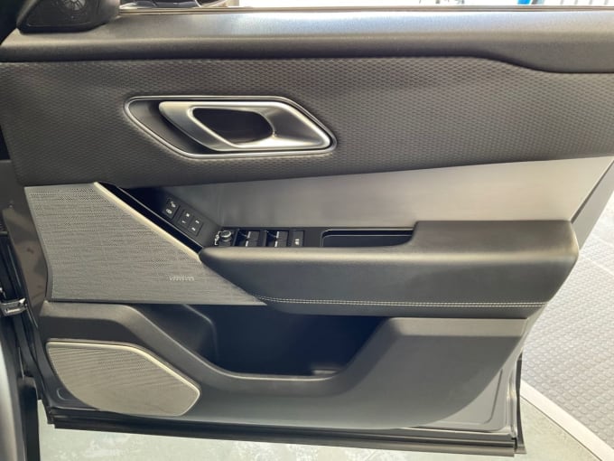 2025 Land Rover Range Rover Velar