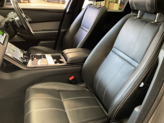 2025 Land Rover Range Rover Velar