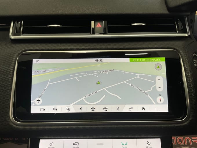 2025 Land Rover Range Rover Velar