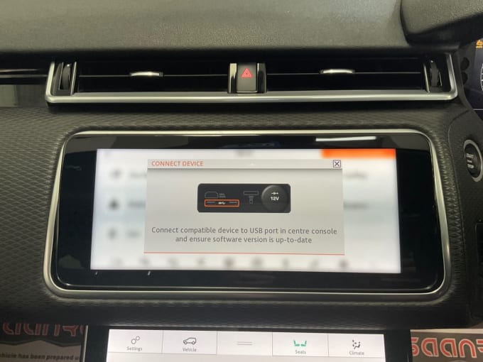 2025 Land Rover Range Rover Velar