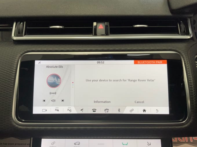 2025 Land Rover Range Rover Velar