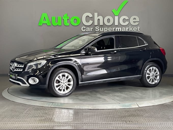2025 Mercedes-benz 180