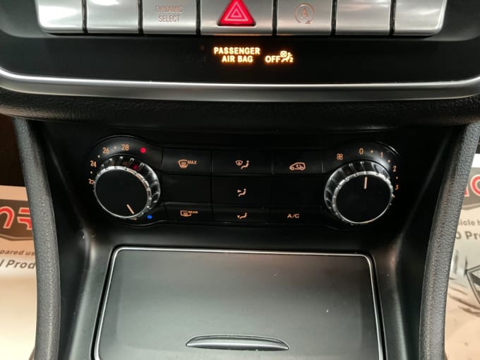 2025 Mercedes-benz 180