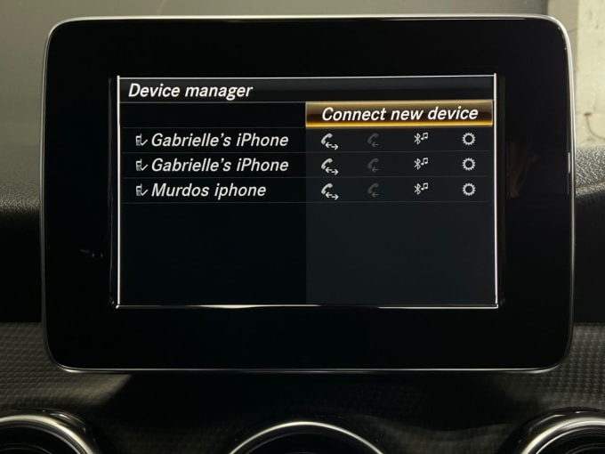 2025 Mercedes-benz 180