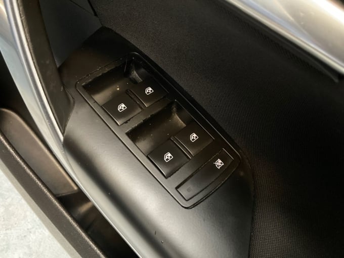 2025 Vauxhall Insignia
