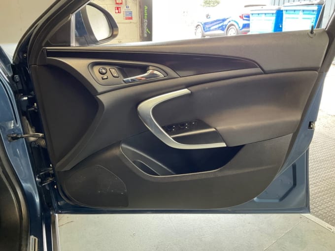 2025 Vauxhall Insignia