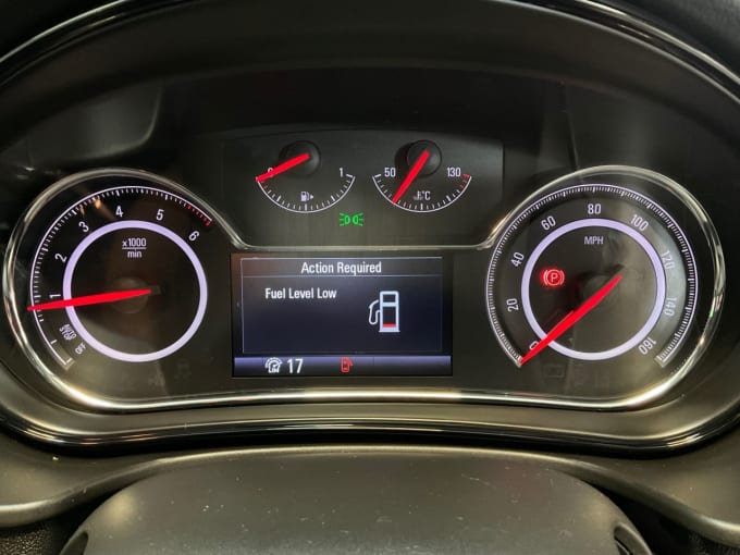 2025 Vauxhall Insignia