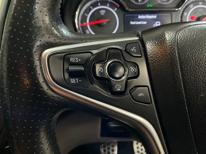 2025 Vauxhall Insignia