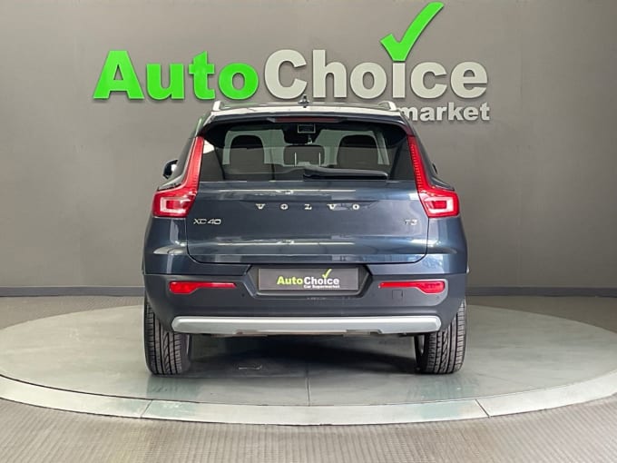 2025 Volvo Xc40