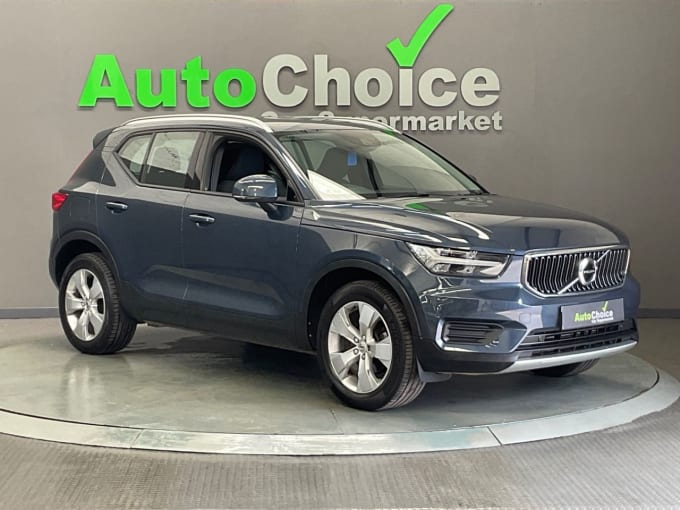 2025 Volvo Xc40