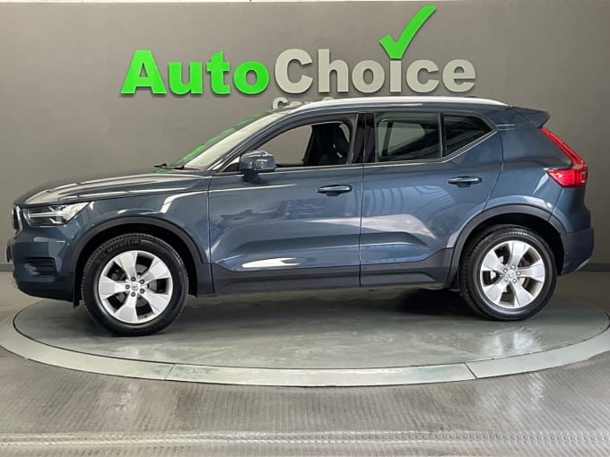 2025 Volvo Xc40