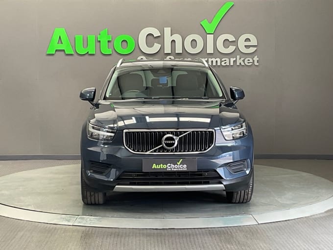 2025 Volvo Xc40