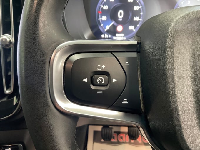 2025 Volvo Xc40