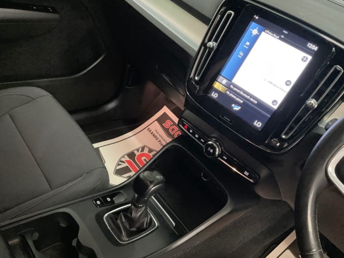 2025 Volvo Xc40