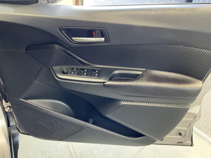 2025 Toyota C-hr