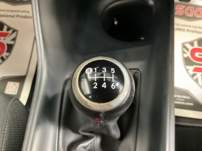 2025 Toyota C-hr