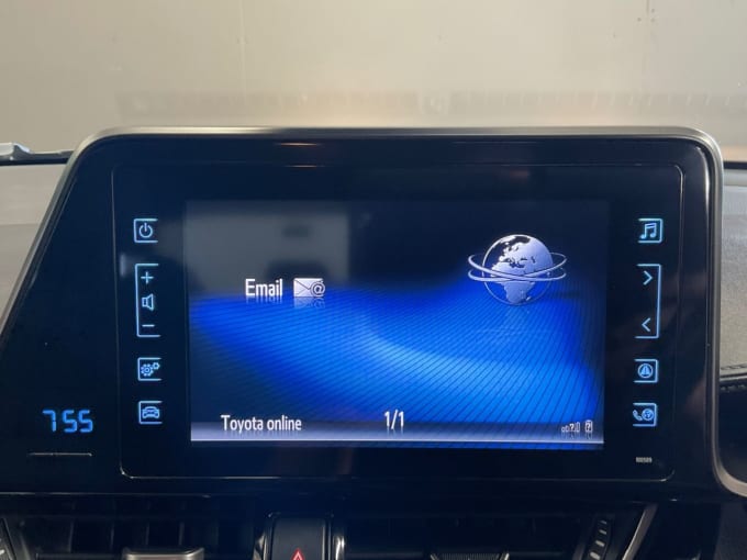 2025 Toyota C-hr