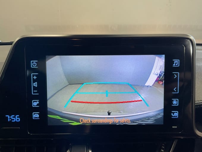 2025 Toyota C-hr