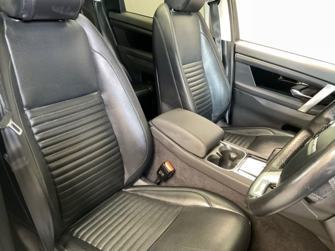 2025 Land Rover Discovery Sport