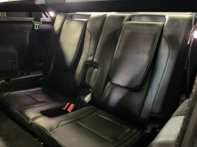 2025 Land Rover Discovery Sport