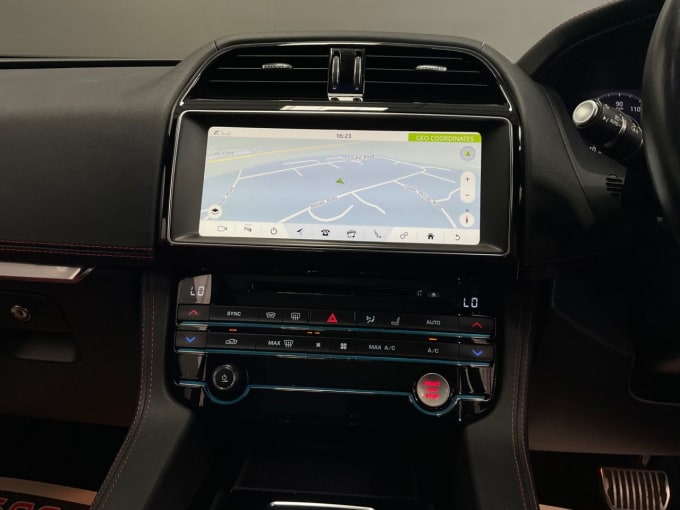 2025 Jaguar F-pace
