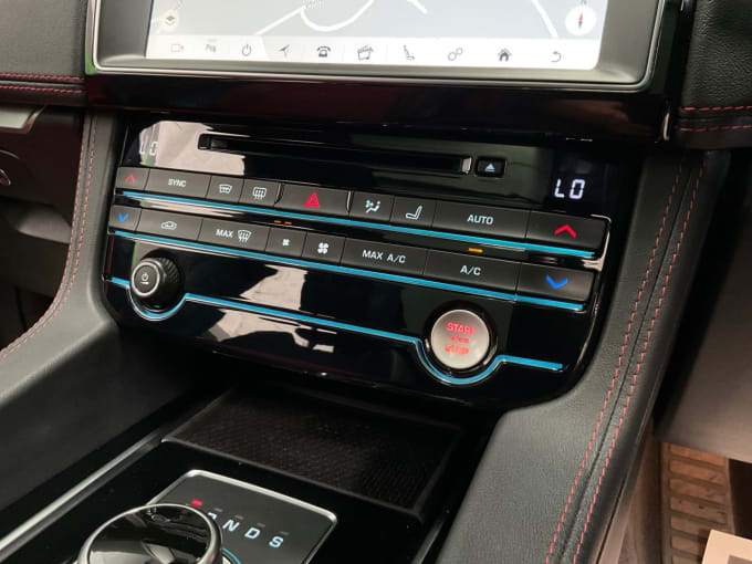 2025 Jaguar F-pace