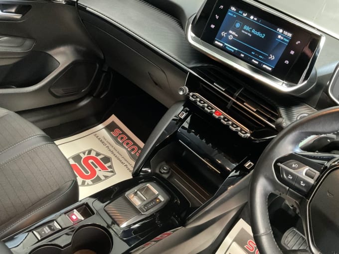 2025 Peugeot 208