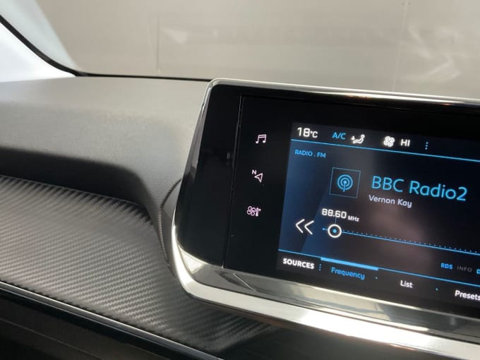 2025 Peugeot 208
