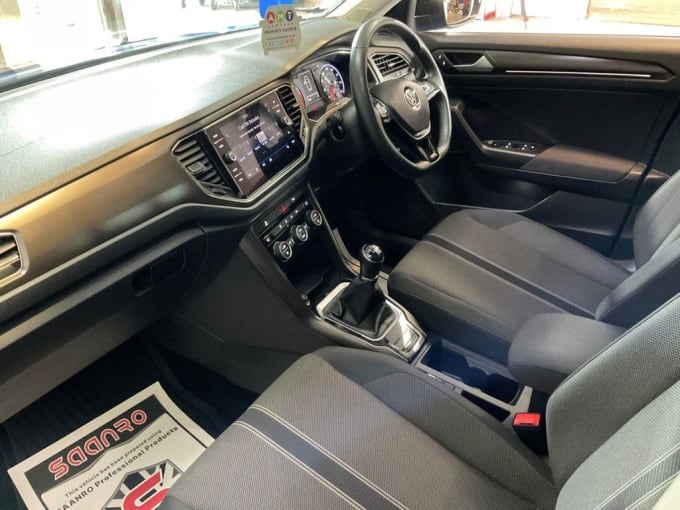2025 Volkswagen T-roc
