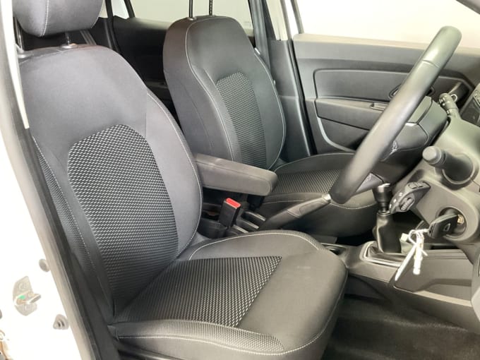 2025 Dacia Duster