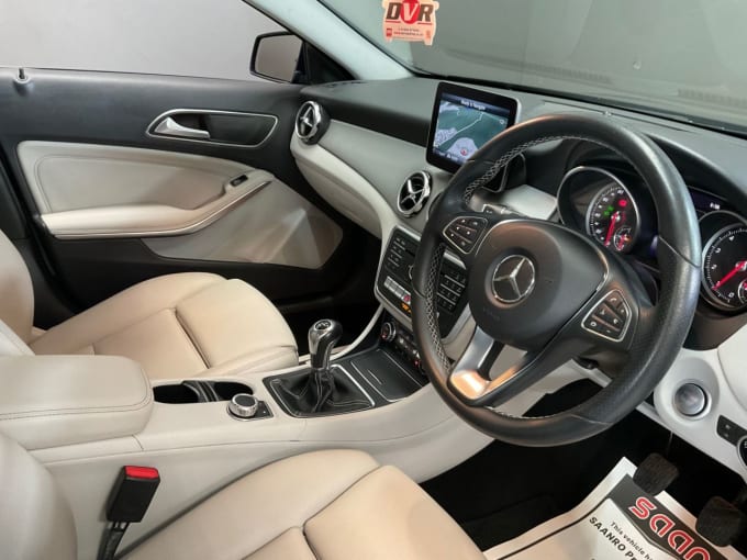 2025 Mercedes-benz 180
