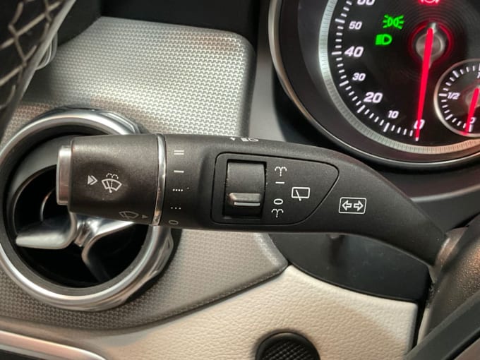 2025 Mercedes-benz 180