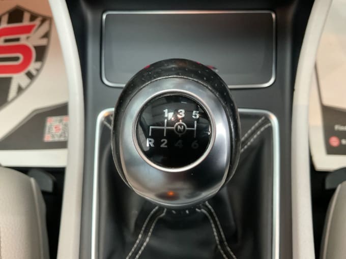 2025 Mercedes-benz 180