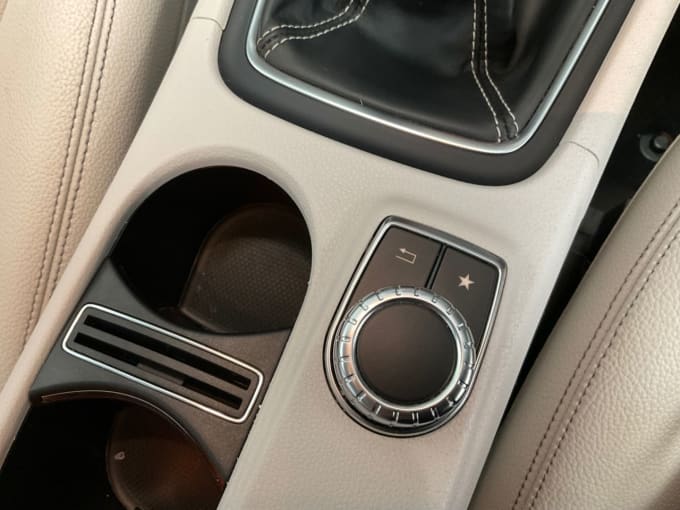 2025 Mercedes-benz 180