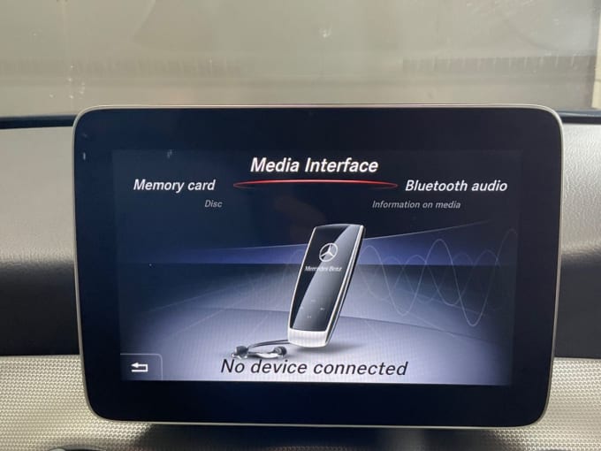 2025 Mercedes-benz 180
