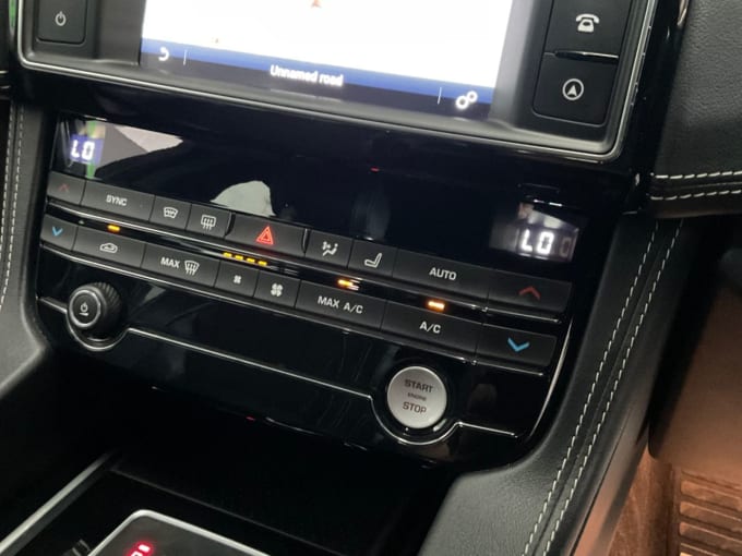 2025 Jaguar F-pace