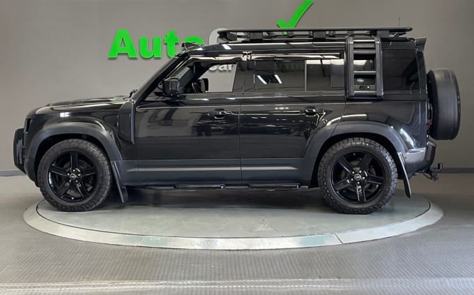 2025 Land Rover Defender